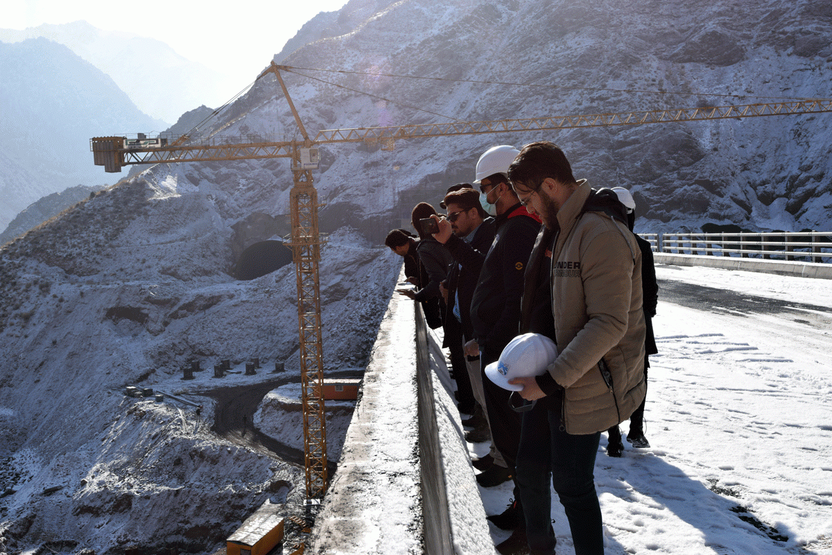 The Visit of Students of the Faculty of Civil & Environmental Engineering