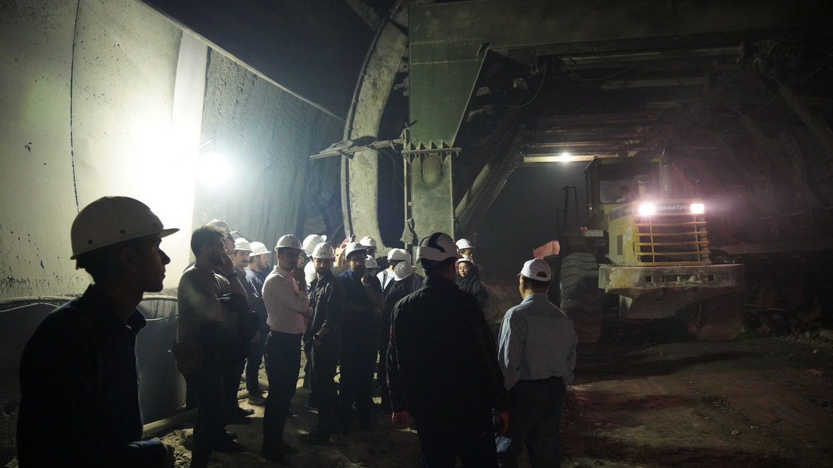 The visit of the students of faculty of civil & enviromental engineering
