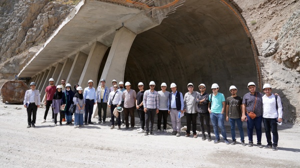 The Visit of Professors and Students of the Faculty of Civil Engineering